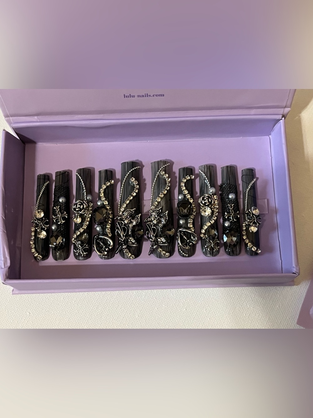 Black Rhinestone Press-On Nails Set - Picture 2 of 3